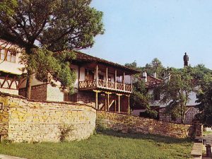 Етнографски комплекс Драсова и Рашова къщи