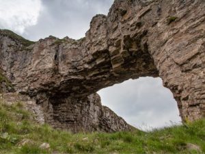 Маркова дупка