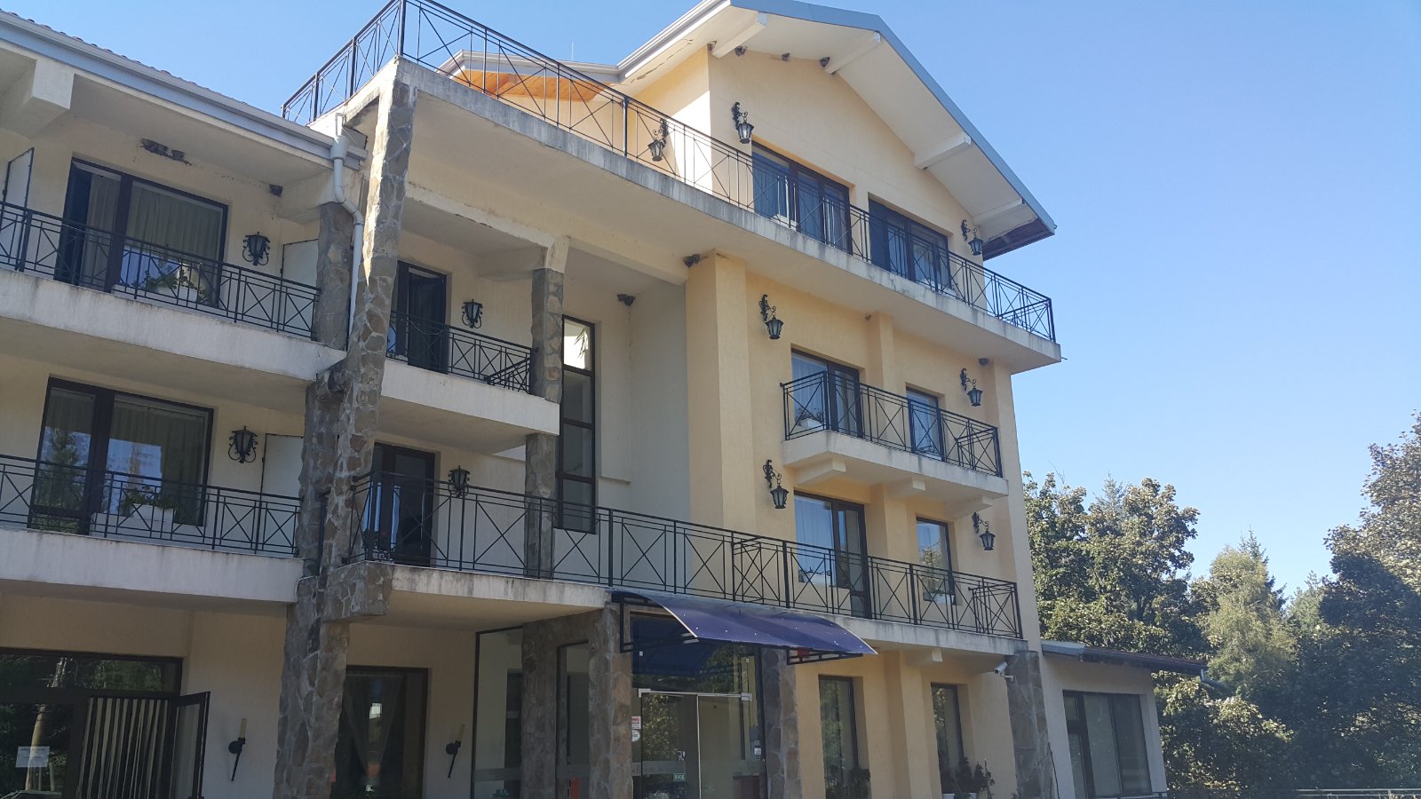 Семеен хотел Виа Траяна