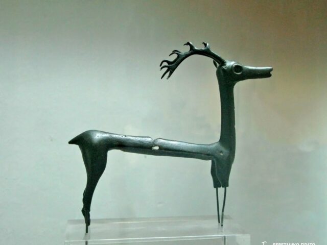 Ела и виж:Между бронза на времето и мелницата на бъдещето